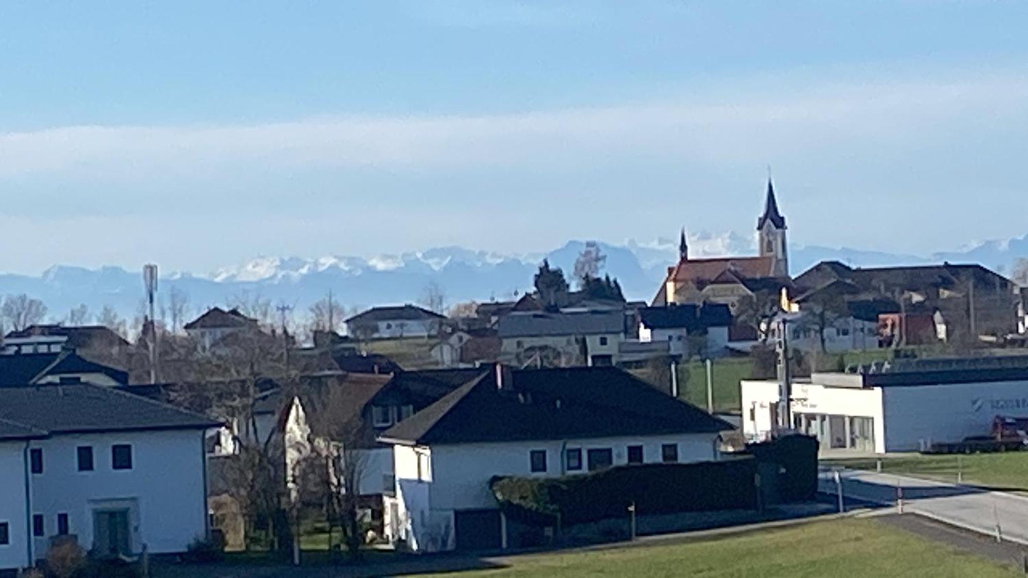 Wohnung City Nord Mit Balkon Herzogsdorf Dış mekan fotoğraf
