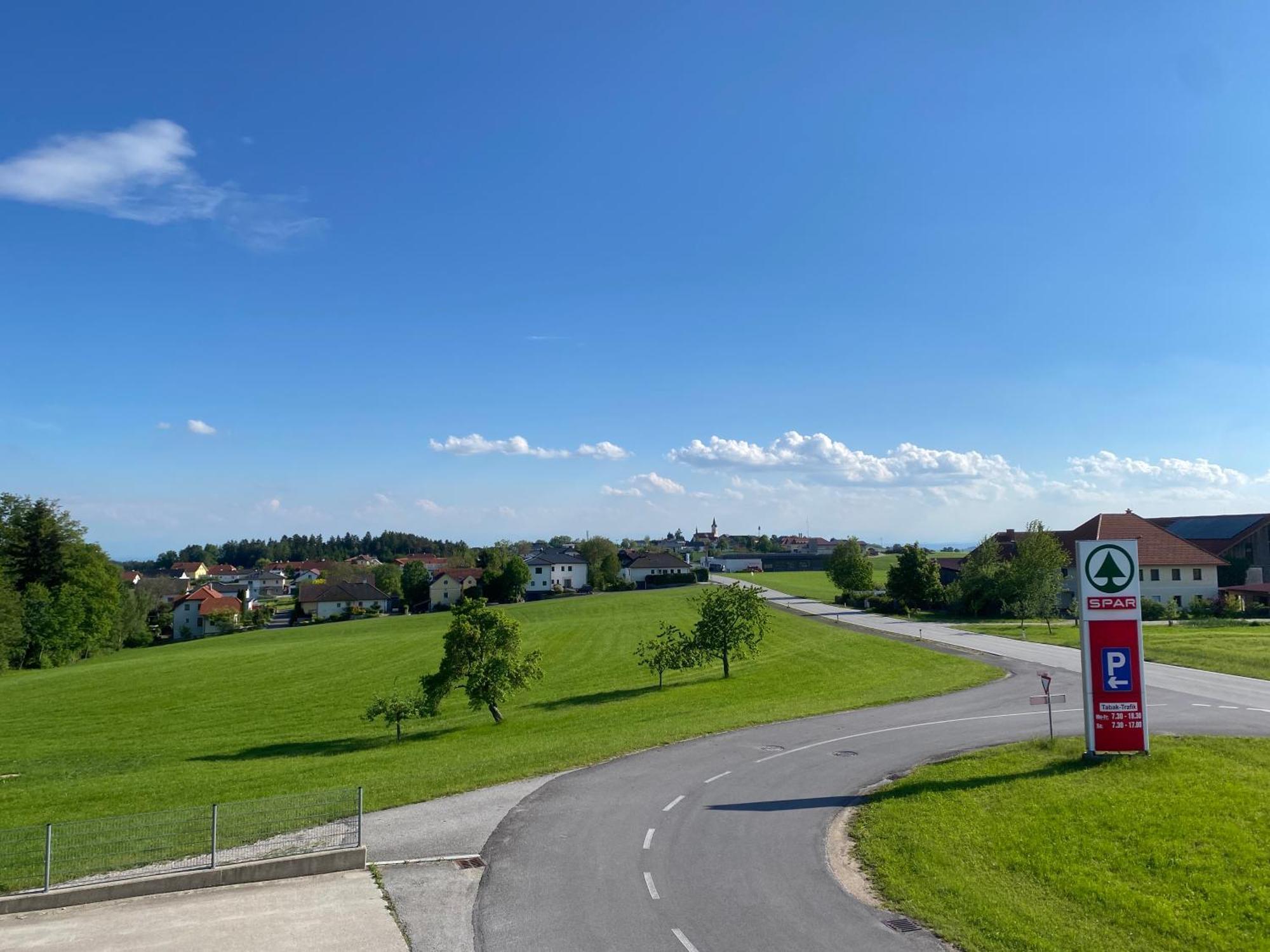 Wohnung City Nord Mit Balkon Herzogsdorf Dış mekan fotoğraf