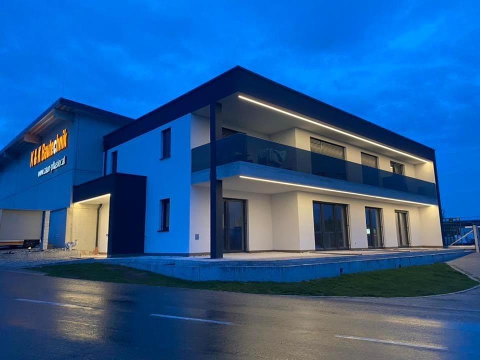 Wohnung City Nord Mit Balkon Herzogsdorf Dış mekan fotoğraf